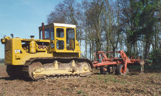 caterpillar d8